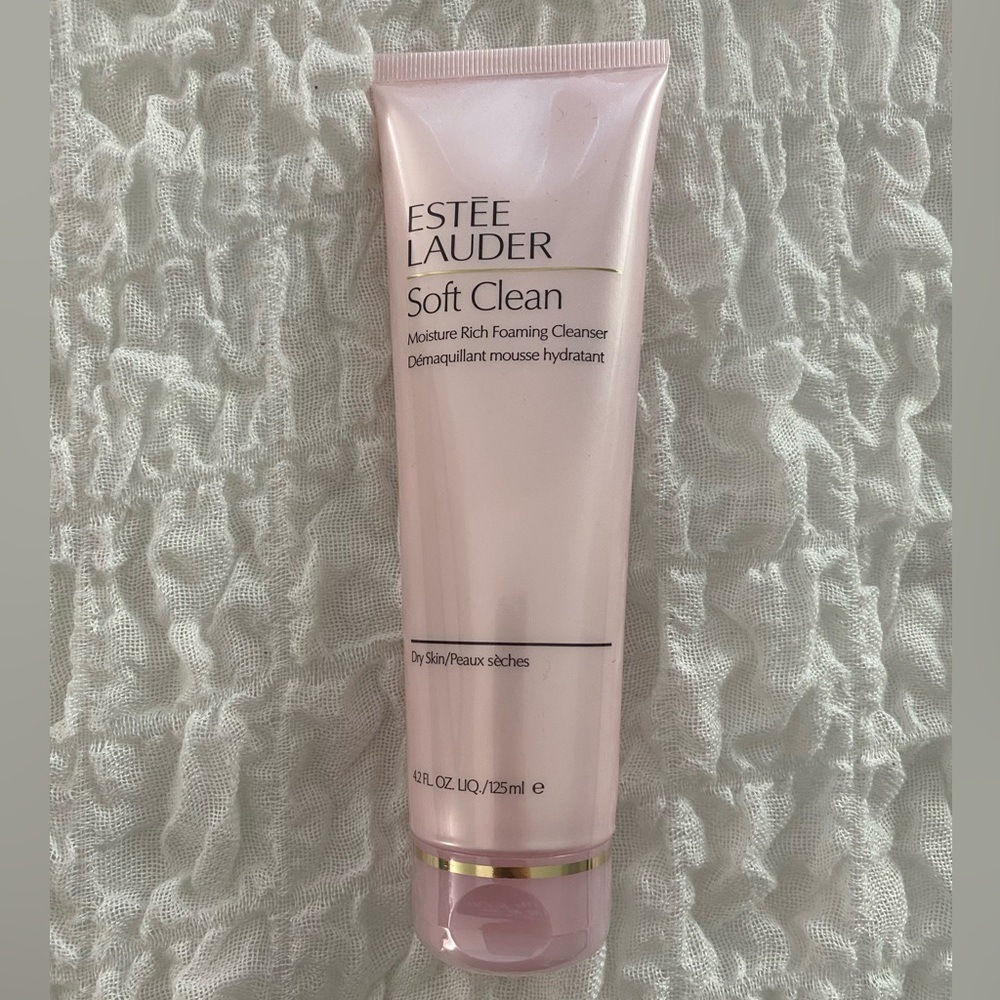 Estēe Lauder Soft Clean face wash - brand new!